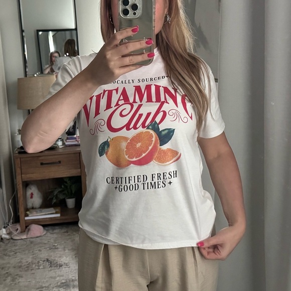 White Summer TShirt Casual Vitamin Club Graphic T-Shirt Tee - Picture 6 of 8